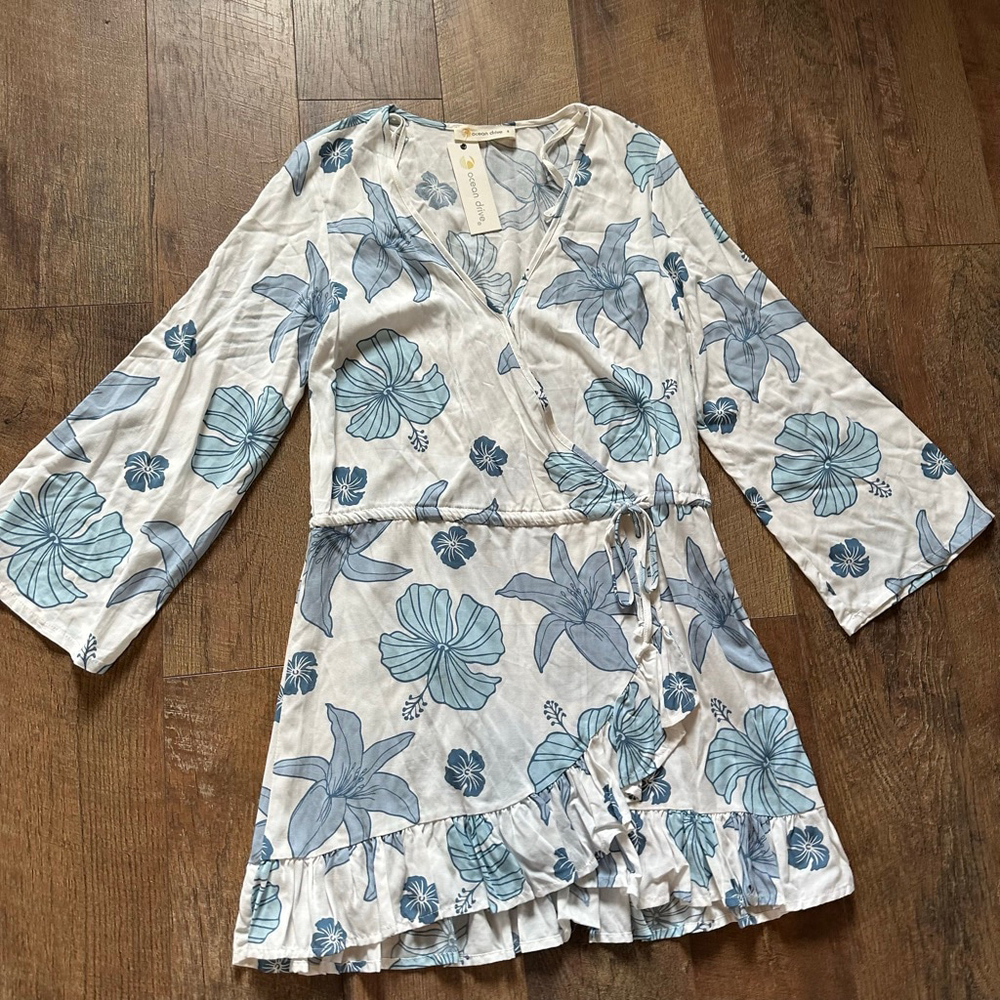 Women's Ocean Drive White Blue Floral Mini Wrap Dress S